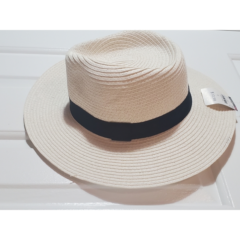 Brand new!! Beach ⛱ Hat 👒 - Picture 2 of 2